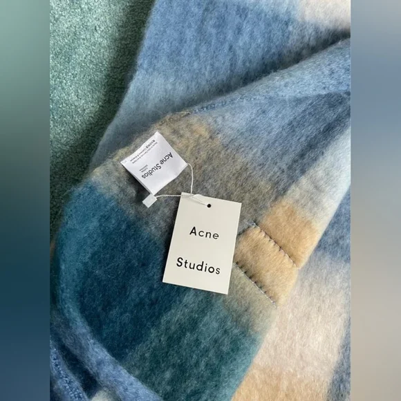 Acne Studios Scarf - Picture 5 of 6